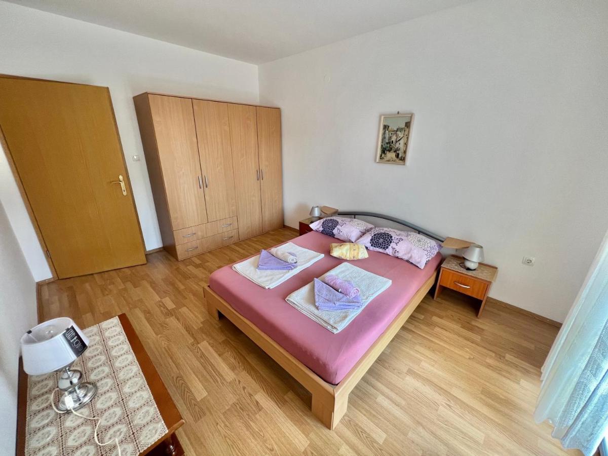 Apartmani Marija Dramalj Exterior foto
