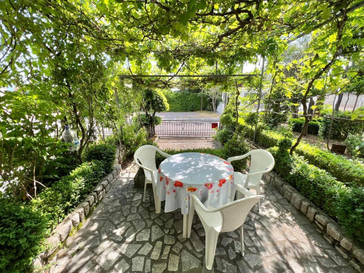 Apartmani Marija Dramalj Exterior foto