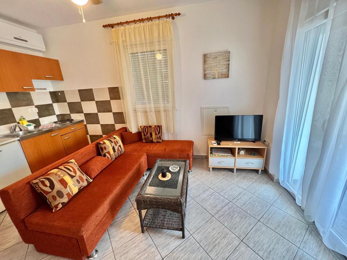 Apartmani Marija Dramalj Exterior foto
